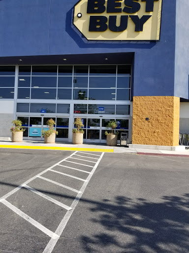 Electronics Store «Best Buy», reviews and photos, 2550 Naglee Rd, Tracy, CA 95304, USA