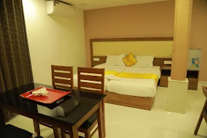 Hotel Thamam image