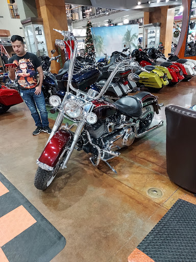 Harley-Davidson Dealer «Republic Harley-Davidson», reviews and photos, 12707 Southwest Fwy, Stafford, TX 77477, USA