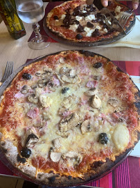 Pizza du Pizzeria La Taverne à Pélissanne - n°3