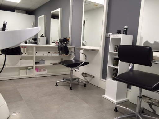 Información y opiniones sobre Peluquería Rosa Vegas de Navia