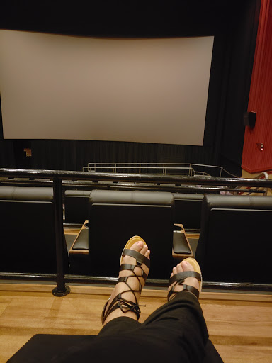 Movie Theater «Regal Fossil Creek 11», reviews and photos, 6100 N Fwy Service Rd E, Fort Worth, TX 76137, USA