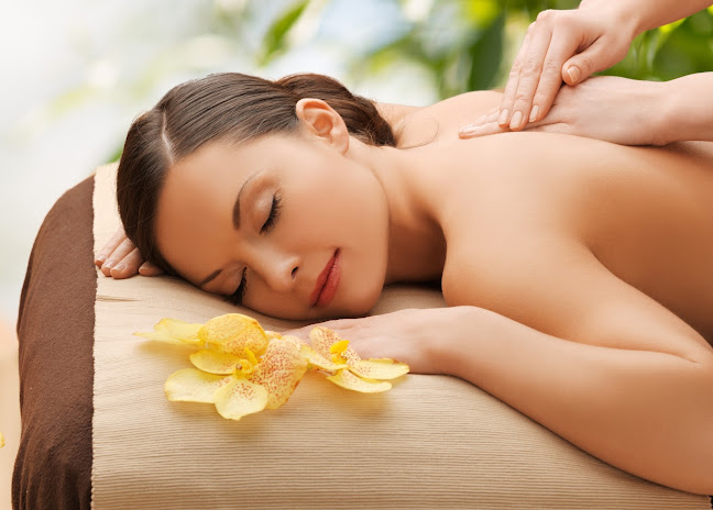 Carmela Placa - Fussreflexzonen-Massage-Therapeutin + intuitive Begleiterin - Aarau