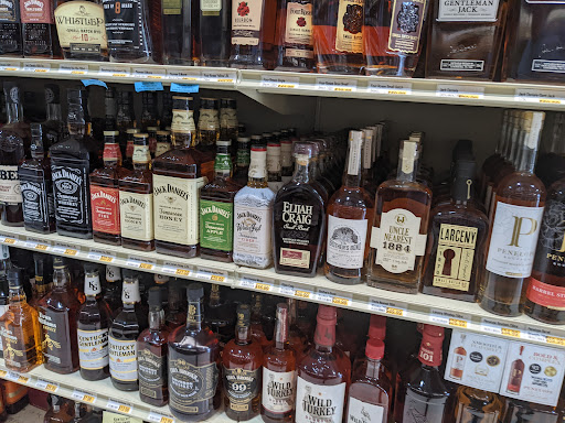 Wine Store «Elkton Liquor Warehouse», reviews and photos, 309 Augustine Herman Hwy, Elkton, MD 21921, USA