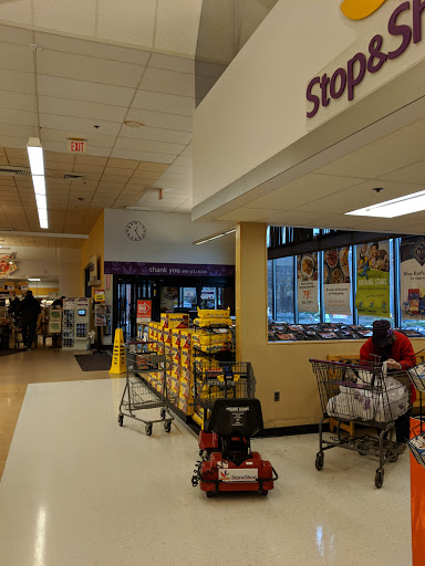 Grocery Store «Super Stop & Shop», reviews and photos, 316 Grove St, Braintree, MA 02184, USA