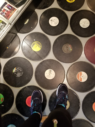 Record Store «The Record Exchange», reviews and photos, 8642 Colesville Rd, Silver Spring, MD 20910, USA