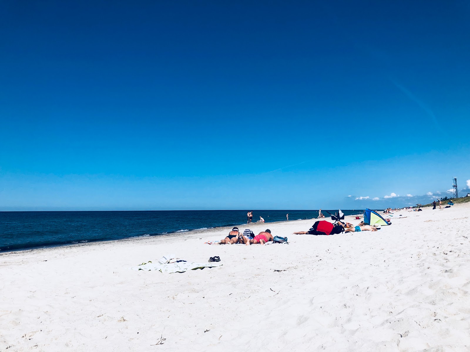 Photo de Juodkrante beach avec un rivage spacieux