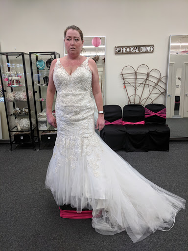 Bridal Shop «Bride To Be Consignment», reviews and photos, 8925 Penn Ave S, Bloomington, MN 55431, USA