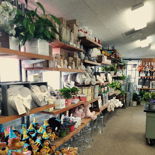 Florist «Flowerama Florist: Whitehall», reviews and photos, 4785 E Broad St, Whitehall, OH 43213, USA