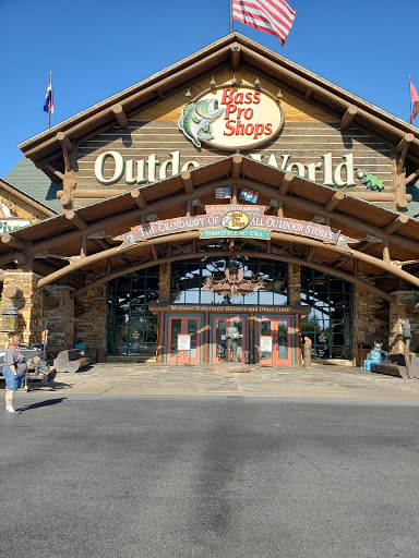 Sporting Goods Store «Bass Pro Shops», reviews and photos, 1935 S Campbell Ave, Springfield, MO 65807, USA