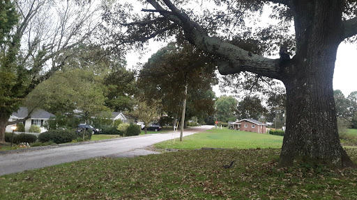 Shopping Mall «Highlands Square Shopping Center», reviews and photos, 250 Highlands Square Dr, Hendersonville, NC 28792, USA