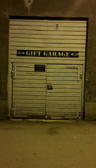 Gift Garage