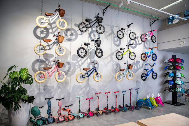 Wheely Pop - Kids Bikes, Kickboards & Co. - Fahrradgeschäft