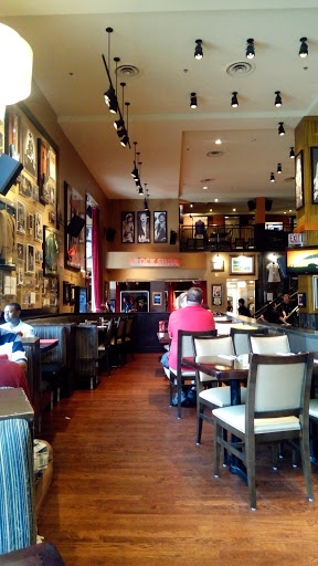 Restaurant «Hard Rock Cafe», reviews and photos, 63 W Ontario St, Chicago, IL 60654, USA