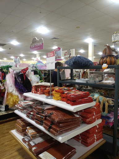 Department Store «HomeGoods», reviews and photos, 2715 W Market St #180, Fairlawn, OH 44333, USA