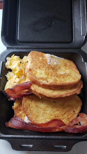 American Restaurant «Cracker Barrel Old Country Store», reviews and photos, 6055 Som Center Rd, Willoughby, OH 44094, USA