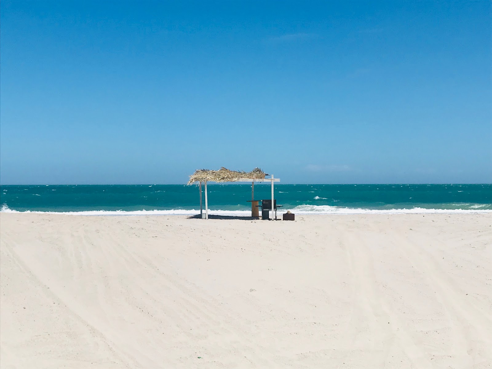 Playa Rancho Anita'in fotoğrafı turkuaz saf su yüzey ile