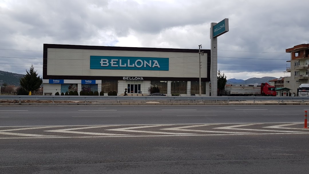 Bellona - nan Plaza