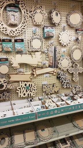 Craft Store «Hobby Lobby», reviews and photos, 6640 E State St, Rockford, IL 61108, USA