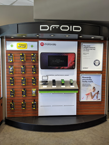 Cell Phone Store «Verizon Authorized Retailer – Cellular Sales», reviews and photos, 535 W Lancaster Ave, Berwyn, PA 19312, USA