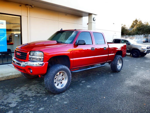 Auto Body Shop «Maaco Collision Repair & Auto Painting», reviews and photos, 12314 Meridian E, Puyallup, WA 98373, USA