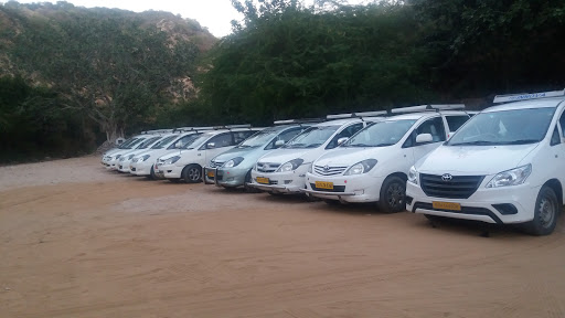Jaipur Car Rentals Service | Rajasthan Tour