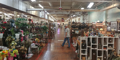 Antique Furniture Store «Jarfly Antique Market», reviews and photos, 47 Railroad Ave, Jefferson, GA 30549, USA