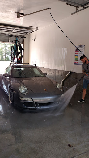 Acadia's Spray & Wash en Essex Junction