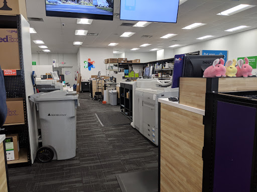 Print Shop «FedEx Office Print & Ship Center», reviews and photos, 225 Franklin Rd, Brentwood, TN 37027, USA