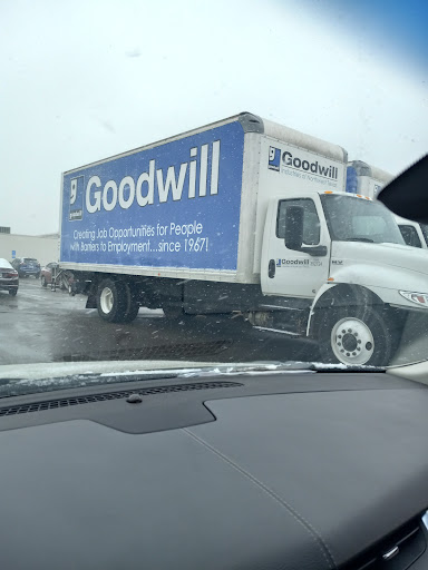 Donations Center «Goodwill», reviews and photos, 714 34th St, Lubbock, TX 79404, USA