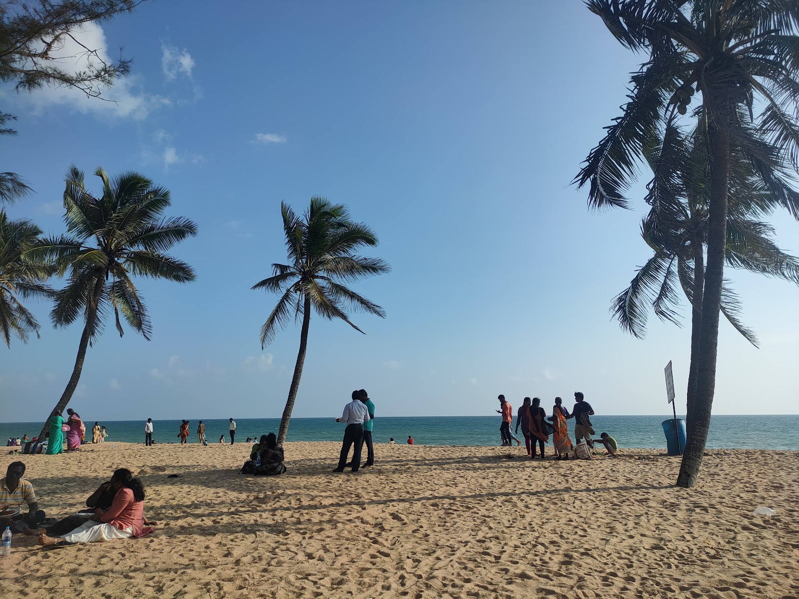 Foto di Paramanvilai Beach area servizi