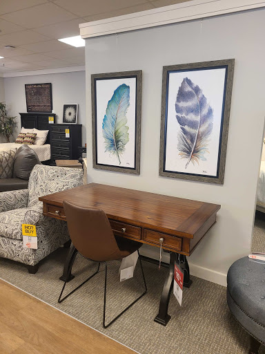 Mattress Store «Dillman Furniture», reviews and photos, 4701 Wheeling Ave, Muncie, IN 47304, USA