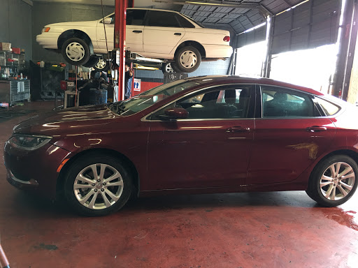 Auto Repair Shop «Llantera Munoz», reviews and photos, 95 W Main St, Avondale, AZ 85323, USA