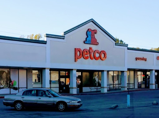 Pet Supply Store «Petco Animal Supplies», reviews and photos, 6140 University Dr, Huntsville, AL 35806, USA