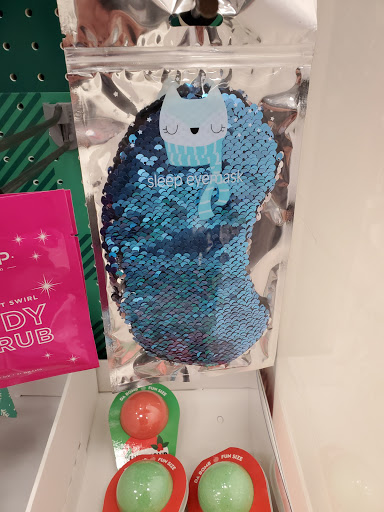 Shopping Mall «Springbrook Mall», reviews and photos, 137 85th Ave NW, Coon Rapids, MN 55433, USA