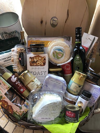 Gourmet Grocery Store «Tastings Gourmet Market», reviews and photos, 1410 Forest Dr, Annapolis, MD 21403, USA