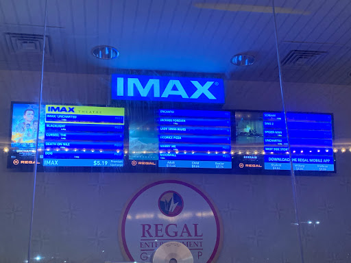 Movie Theater «Regal Cinemas Palladium 14 & IMAX», reviews and photos, 5830 Samet Dr, High Point, NC 27265, USA