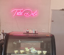 Tete. Deli photo