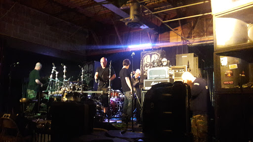 Live Music Venue «Lookout Lounge», reviews and photos, 320 S 72nd St, Omaha, NE 68114, USA