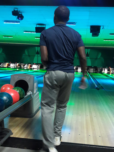 Bowling Alley «Crofton Bowling Centre», reviews and photos, 2115 Priest Bridge Dr, Crofton, MD 21114, USA