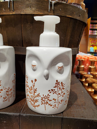 Beauty Supply Store «Bath & Body Works», reviews and photos, 2125 14th Ave SE, Albany, OR 97322, USA