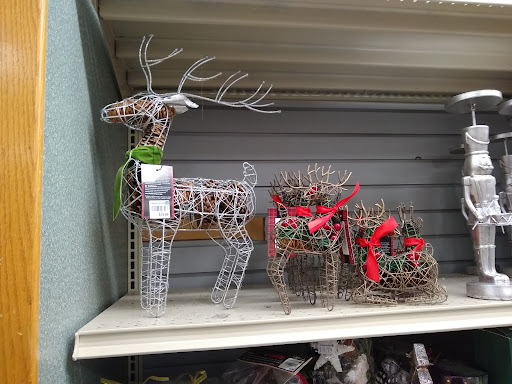 Home Goods Store «Christmas Tree Shops», reviews and photos, 15 Backus Ave Suite 42, Danbury, CT 06810, USA