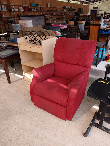 Flea Market «Awesome Deals Flea Market», reviews and photos, 19331 28th St, Long Beach, MS 39560, USA