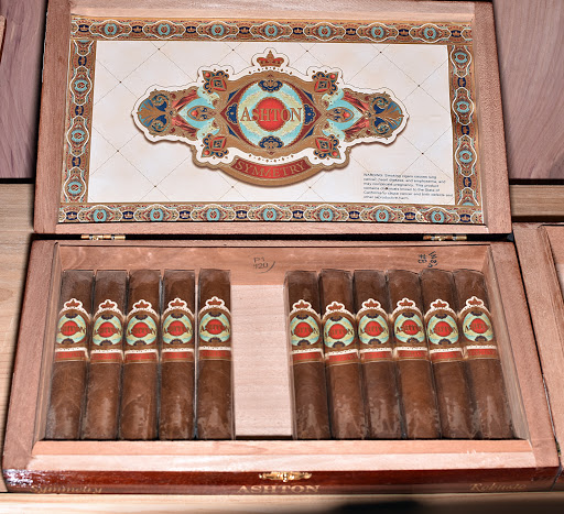 Cigar Shop «Osi Tobacco», reviews and photos, 4836 Hills and Dales Rd NW, Canton, OH 44708, USA