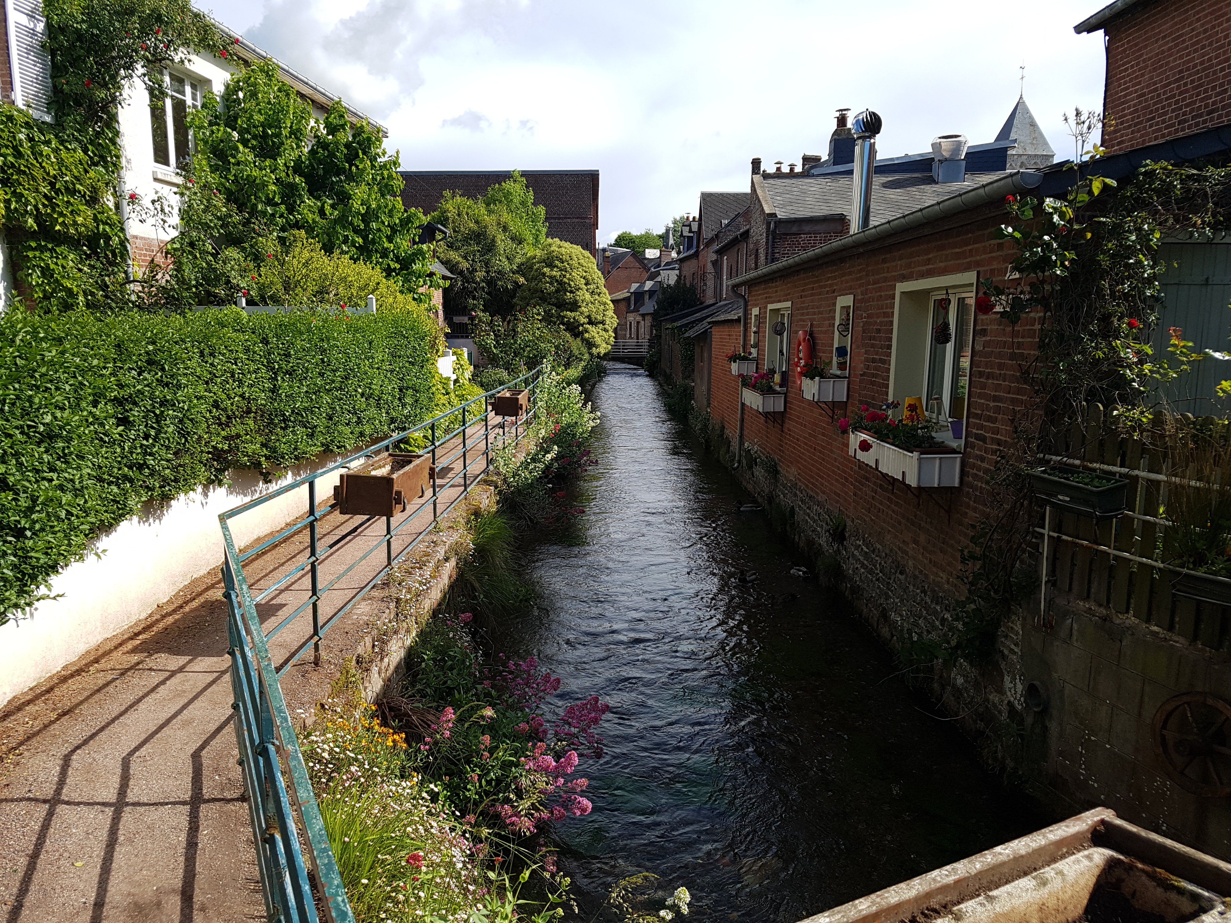 Photo n° 3 de l'avis de Sebastien.e fait le 21/05/2017 à 20:52