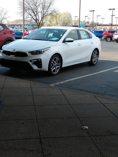 Kia Dealer «Matt Castrucci Kia», reviews and photos, 3013 Mall Park Dr, Dayton, OH 45459, USA