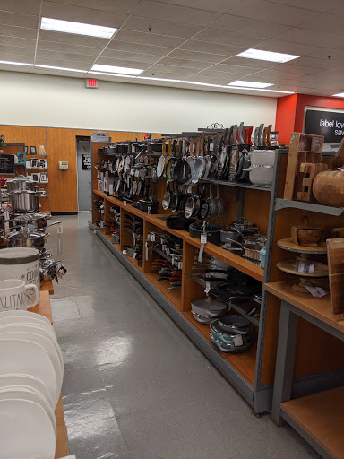 Department Store «T.J. Maxx», reviews and photos, 561 US-1, Edison, NJ 08817, USA