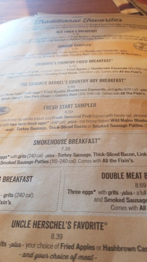 American Restaurant «Cracker Barrel Old Country Store», reviews and photos, 30 Research Dr, Milford, CT 06460, USA