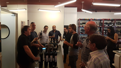 Wine Store «Lou Wine Shop natural + unusual wine Los Angeles», reviews and photos, 1911 Hillhurst Ave, Los Angeles, CA 90027, USA