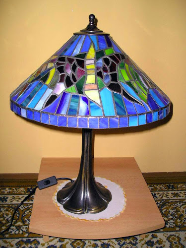 Soós Csilla - Ólomüveg,Tiffany Lámpa, és Templom Üveg Készítő Művész - Érd
